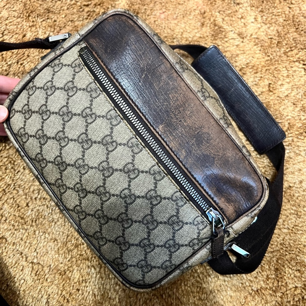 Gucci Crossbody Bag in Brown and Black - Picture 2 of 16